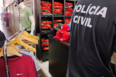 Polícia Civil apreende 4 mil peças de roupas falsificadas em Jaraguá