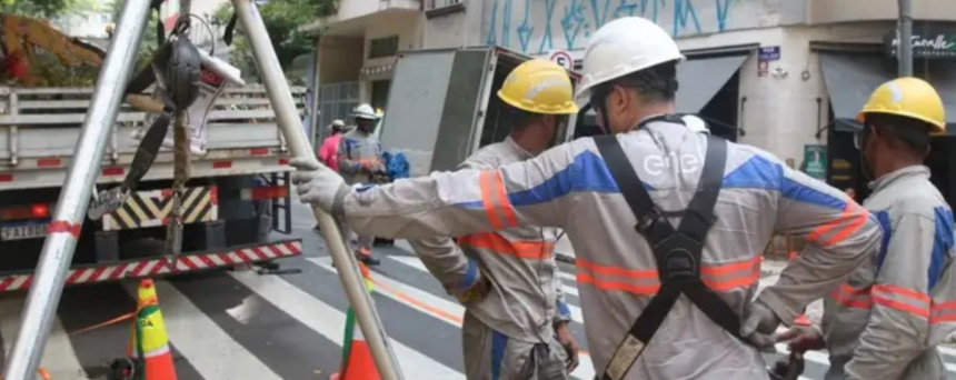 AGU pede indenização de até R$ 1 bilhão da Enel por apagão em SP AGU pede indenização de até R$ 1 bilhão da Enel por apagão em SP