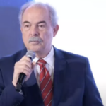 Mercadante assume o compromisso de recuperar o Museu Nacional, no Rio de Janeiro Mercadante assume o compromisso de recuperar o Museu Nacional, no Rio de Janeiro