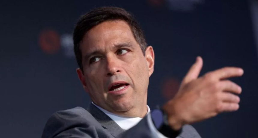 Campos Neto critica fim da escala 6×1 e defende cortes de gastos para ajuste fiscal Campos Neto critica fim da escala 6×1 e defende cortes de gastos para ajuste fiscal