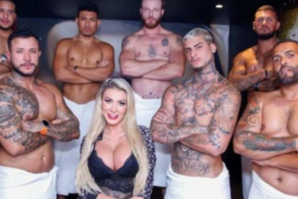 Andressa Urach grava vídeo com 8 homens e lança indireta ao ex Andressa Urach grava vídeo com 8 homens e lança indireta ao ex