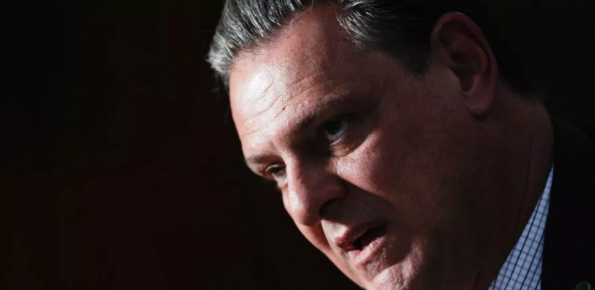 Ministro critica Carrefour por suspensão de carnes do Mercosul e apoia boicote dos frigoríficos