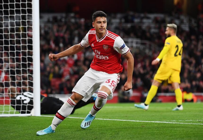 Brasileiros brilham, mas Liverpool arranca empate com Fulham no Inglês; Arsenal decepciona em casa Brasileiros brilham, mas Liverpool arranca empate com Fulham no Inglês; Arsenal decepciona em casa