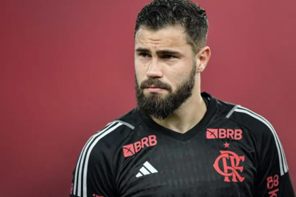 Flamengo corre para renovar com campeão da Copa do Brasil com Filipe Luis após sondagens da Europa Flamengo corre para renovar com campeão da Copa do Brasil com Filipe Luis após sondagens da Europa