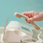 Golpistas são enganados por IA que imita idosa ao telefone; entenda Golpistas são enganados por IA que imita idosa ao telefone; entenda