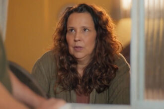 Ana Beatriz Nogueira diz que deixou novela das 21h para se tratar da esclerose múltipla