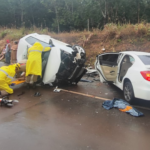 Urgente: Colisão frontal na GO-230, saída para Cirilândia, deixa 4 feridos e 1 morto