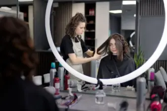 Como harmonizar os móveis com a decoração do salão?