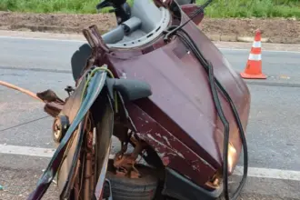 Grave acidente na BR-153 mata duas crianças e deixa pai em estado grave Grave acidente na BR-153 mata duas crianças e deixa pai em estado grave