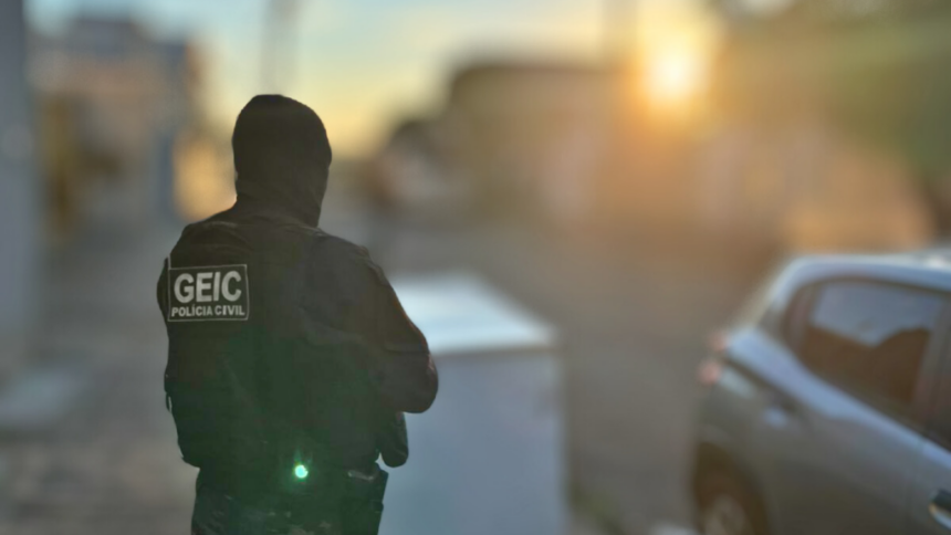 PCGO prende investigado por ajudar outro a matar mãe e padrasto de ex após fim de relacionamento PCGO prende investigado por ajudar outro a matar mãe e padrasto de ex após fim de relacionamento