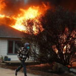 Como Los Angeles Está Combatendo o Pior Incêndio da Sua História Como Los Angeles Está Combatendo o Pior Incêndio da Sua História