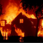 Incêndio em Los Angeles Destrói Casas e Alerta para Impactos Climáticos Incêndio em Los Angeles Destrói Casas e Alerta para Impactos Climáticos