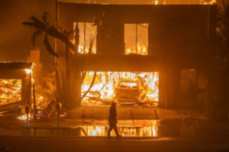 Incêndios em Los Angeles: Celebridades Perdem Suas Casas nas Chamas Incêndios em Los Angeles: Celebridades Perdem Suas Casas nas Chamas
