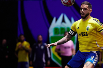 Kelvin brilha e Brasil vence México na Kings League: Rumo à Final Kelvin brilha e Brasil vence México na Kings League: Rumo à Final