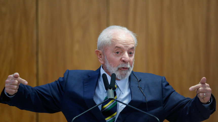 Lula Ajusta Discurso para Atrair Apoio e Favorecer Mercado: Reforma Ministerial em Discussão