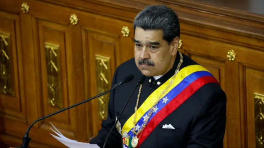 Maduro Toma Posse na Venezuela em Meio a Crise, Autoritarismo e Isolamento Maduro Toma Posse na Venezuela em Meio a Crise, Autoritarismo e Isolamento