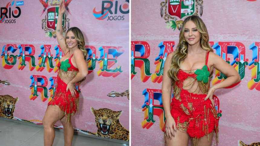 Paolla Oliveira e outras famosas brilham em ensaio da Grande Rio Paolla Oliveira e outras famosas brilham em ensaio da Grande Rio
