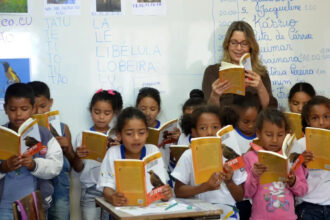 Piso Nacional do Magistério: CNM reforça que reajustes não têm amparo legal