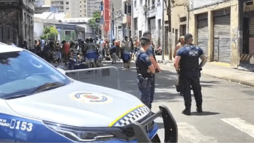 Policial é baleado na Cracolândia em SP; suspeito de atirar foi morto Policial é baleado na Cracolândia em SP; suspeito de atirar foi morto