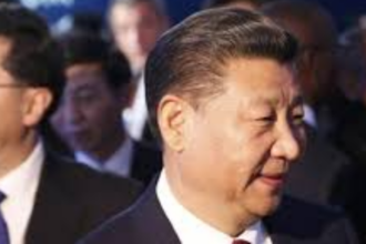 Protecionismo não leva a lugar algum”, afirma líder chinês em Davos