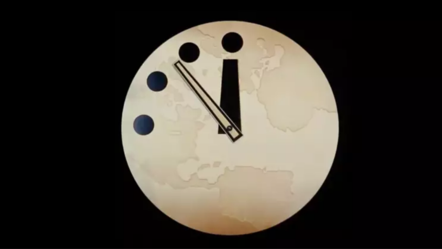 Relógio do Juízo Final é Ajustado e Aproximação do Fim do Mundo Gera Debate Global