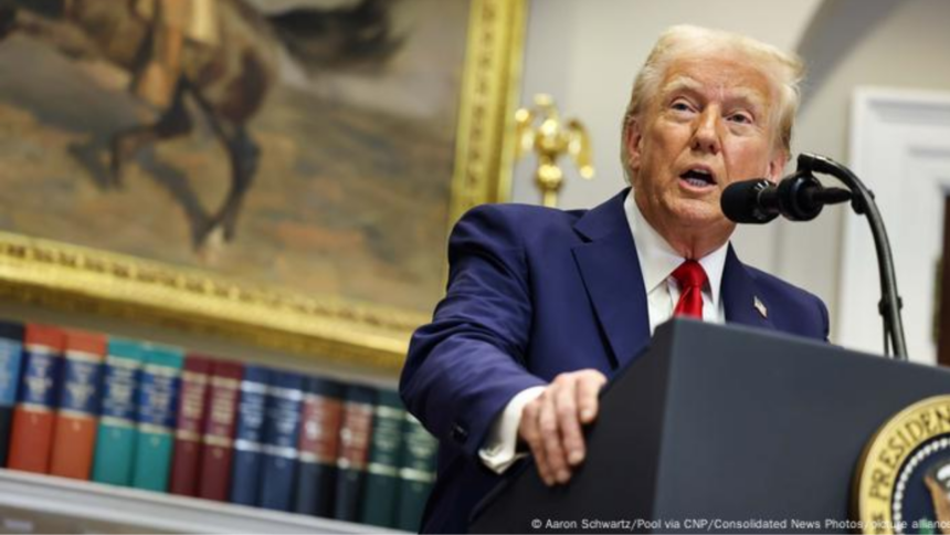 Trump Ordena Congelamento de Gastos Federais e Causa Repercussão nos EUA