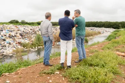 Aterro sanitário de Goianésia é encontrado em situação caótica; Renato de Castro anuncia providências urgentes