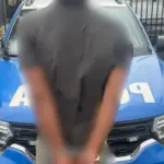 Briga violenta próximo a rodoviária deixa homem inconsciente após ser agredido com garrafa Briga violenta próximo a rodoviária deixa homem inconsciente após ser agredido com garrafa
