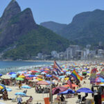 Guarda Municipal do RJ intensifica patrulhamento após orgia na Pedra do Arpoador Guarda Municipal do RJ intensifica patrulhamento após orgia na Pedra do Arpoador