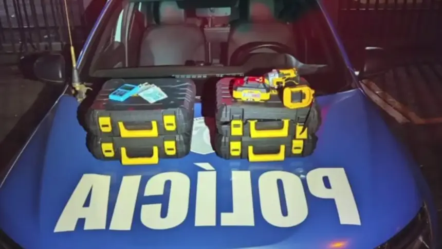 Polícia de Goianésia prende suspeito de estelionato e falsificação em operação contra venda de produtos falsos Polícia de Goianésia prende suspeito de estelionato e falsificação em operação contra venda de produtos falsos