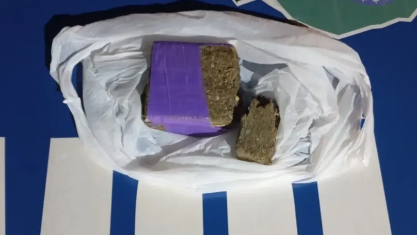 Polícia Militar desmantela tráfico de drogas em São Francisco de Goiás com detenção de dois indivíduos