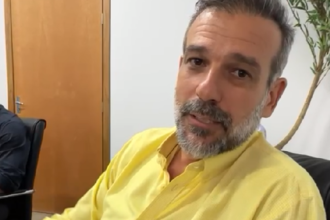 Renato de Castro anuncia coleta de lixo até meia-noite dentro do programa “Recupera Goianésia” Renato de Castro anuncia coleta de lixo até meia-noite dentro do programa “Recupera Goianésia”