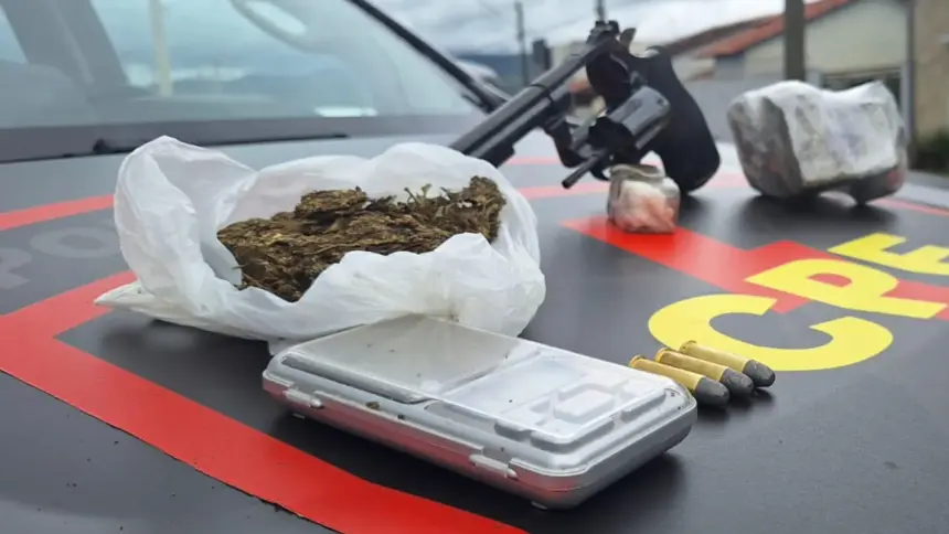 Urgente: Suspeitos de terem executado jovem no Jardim Esperança são presos pela CPE Urgente: Suspeitos de terem executado jovem no Jardim Esperança são presos pela CPE