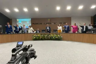 Vereadores tomam posse em Goianésia e iniciam novo mandato