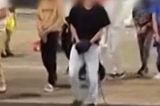 Deportados dos EUA: vídeo mostra brasileiros algemados em voo de repatriação