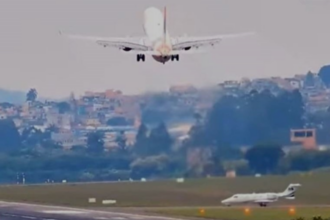 Avião Arremete nos EUA para Evitar Colisão com Jato