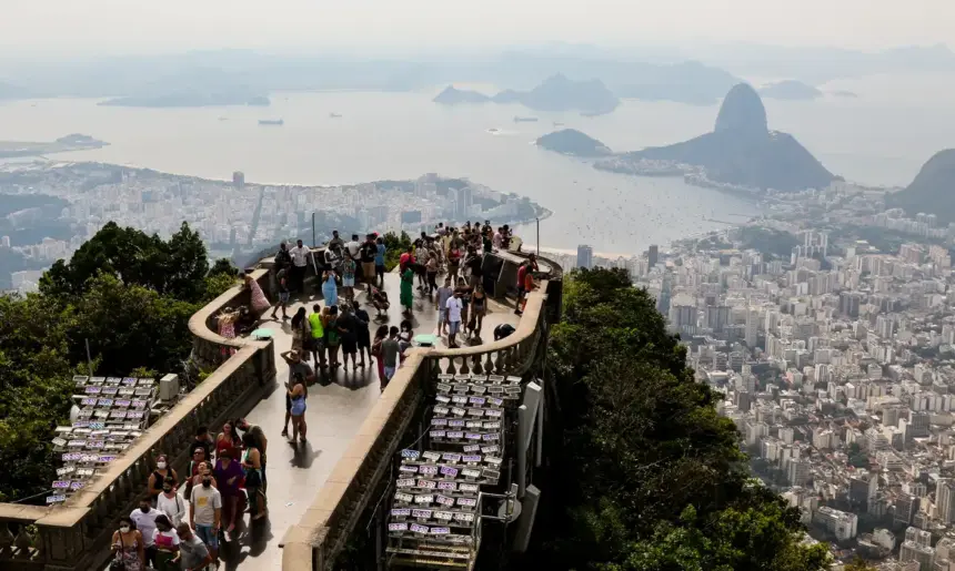 Brasil recebeu 1,4 milhão de turistas internacionais, em janeiro; maior marca para o mês desde 1970 Brasil recebeu 1,4 milhão de turistas internacionais, em janeiro; maior marca para o mês desde 1970