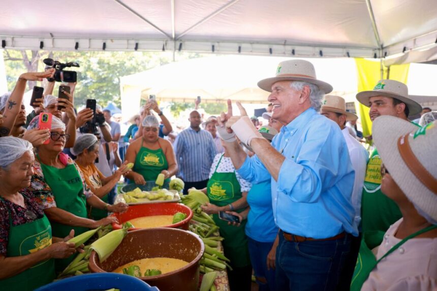 Caiado e Gracinha participam da 15ª edição da Pamonhada de Jesúpolis Caiado e Gracinha participam da 15ª edição da Pamonhada de Jesúpolis