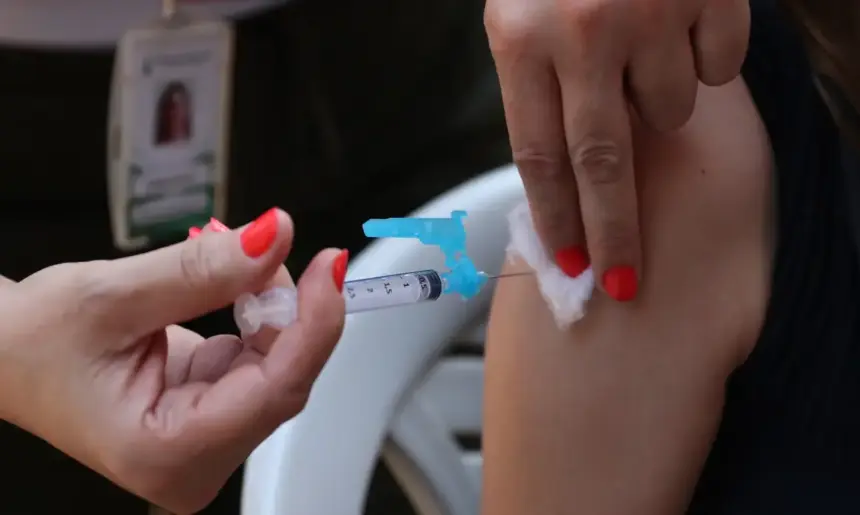 Dengue: SP decreta situação de emergência Dengue: SP decreta situação de emergência