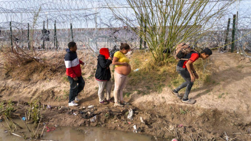 Imigrantes Grávidas nos EUA: O Medo do Limbo Legal e os Desafios da Maternidade