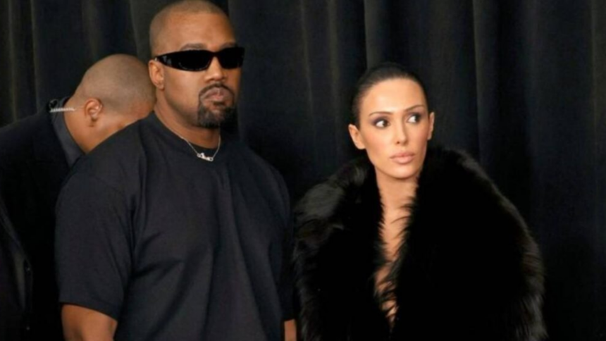 Mãe de Bianca Censori se pronuncia sobre polêmica de nudez no Grammy Mãe de Bianca Censori se pronuncia sobre polêmica de nudez no Grammy