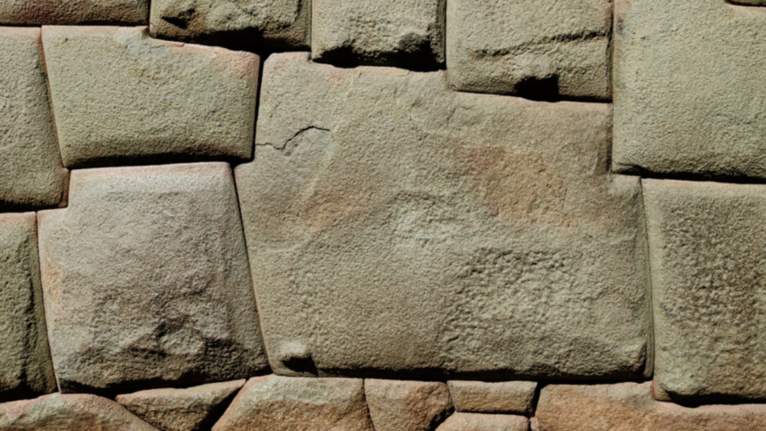 Pedra de 12 Ângulos: A Joia da Arquitetura Inca Irreparavelmente Vandalizada Pedra de 12 Ângulos: A Joia da Arquitetura Inca Irreparavelmente Vandalizada