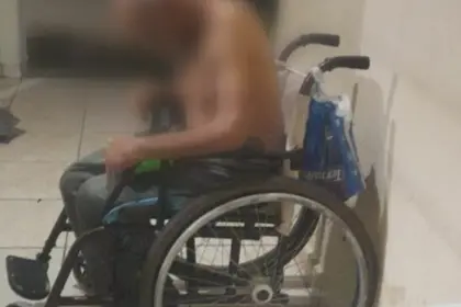 Filha é presa por maltratar e abandonar pai idoso