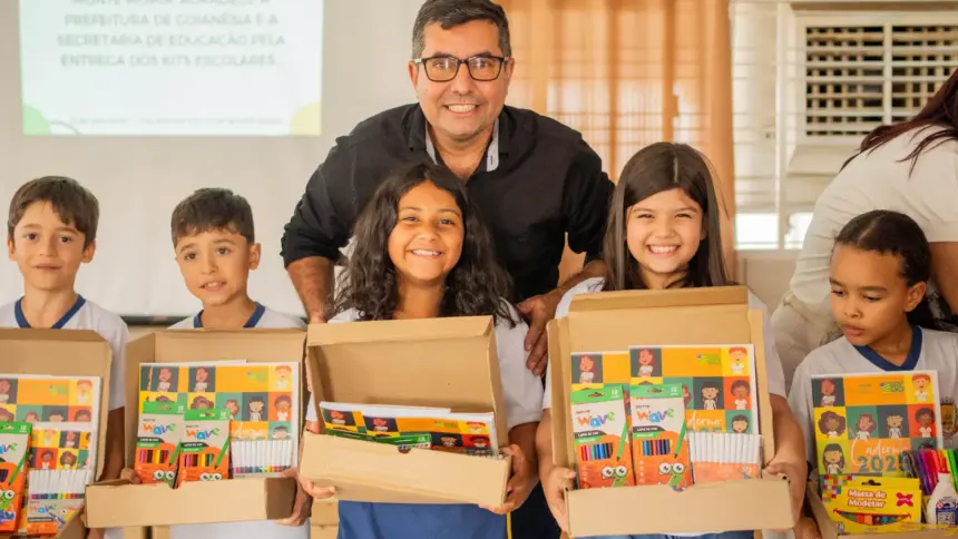 Mais de 7 mil alunos da rede municipal de Goianésia serão contemplados com kits de materiais escolares