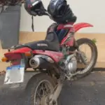 Motocicleta com registro de furto é recuperada no oeste de Goianésia e duas pessoas são presas