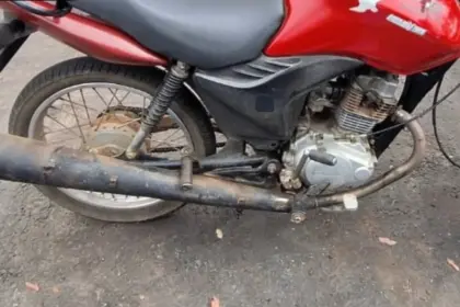 Motocicleta com sinais adulterados é apreendida durante patrulhamento da CPE