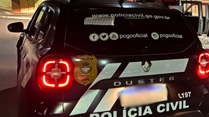 Foragido condenado a mais de 20 anos de prisão é localizado e preso