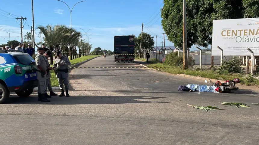 Urgente: Motociclista morre ao abalroar moto em caminhão na saída sul de Goianésia