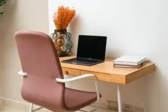 Vale a pena comprar móveis de madeira atualmente?