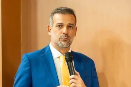 “Valor da dívida deixada na prefeitura daria para construir 700 casas”, revela Renato de Castro